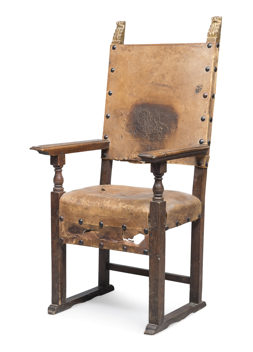 WALNUT THRONE 18TH CENTURY