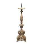 CANDLESTICK IN CARVED WOOD 18TH CENTURY