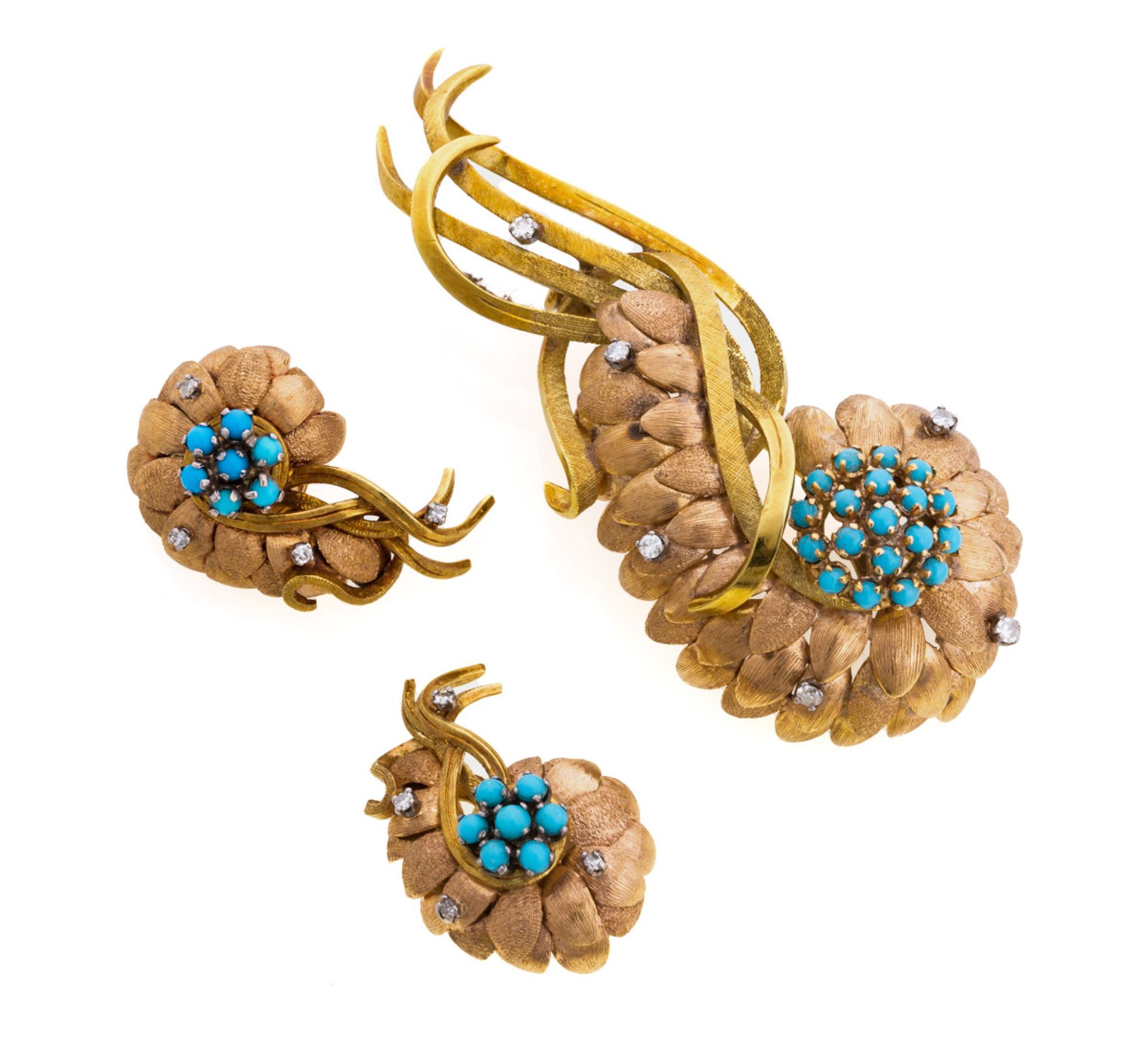 BEAUTIFUL PARURE OF EARRINGS AND BROOCH