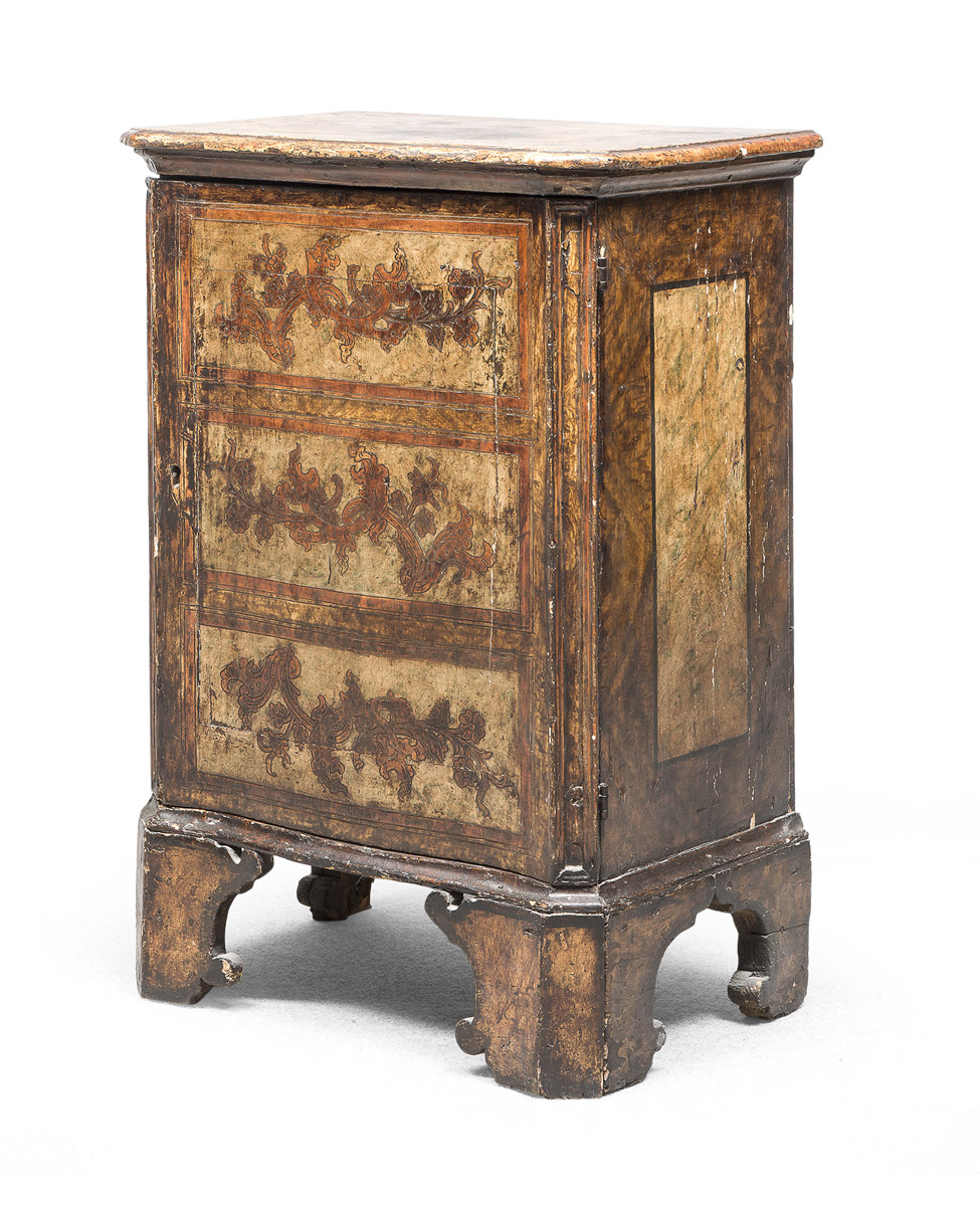 SMALL CABINET IN LACQUERED WOOD - PROBABLY MARCHE 18TH CENTURY