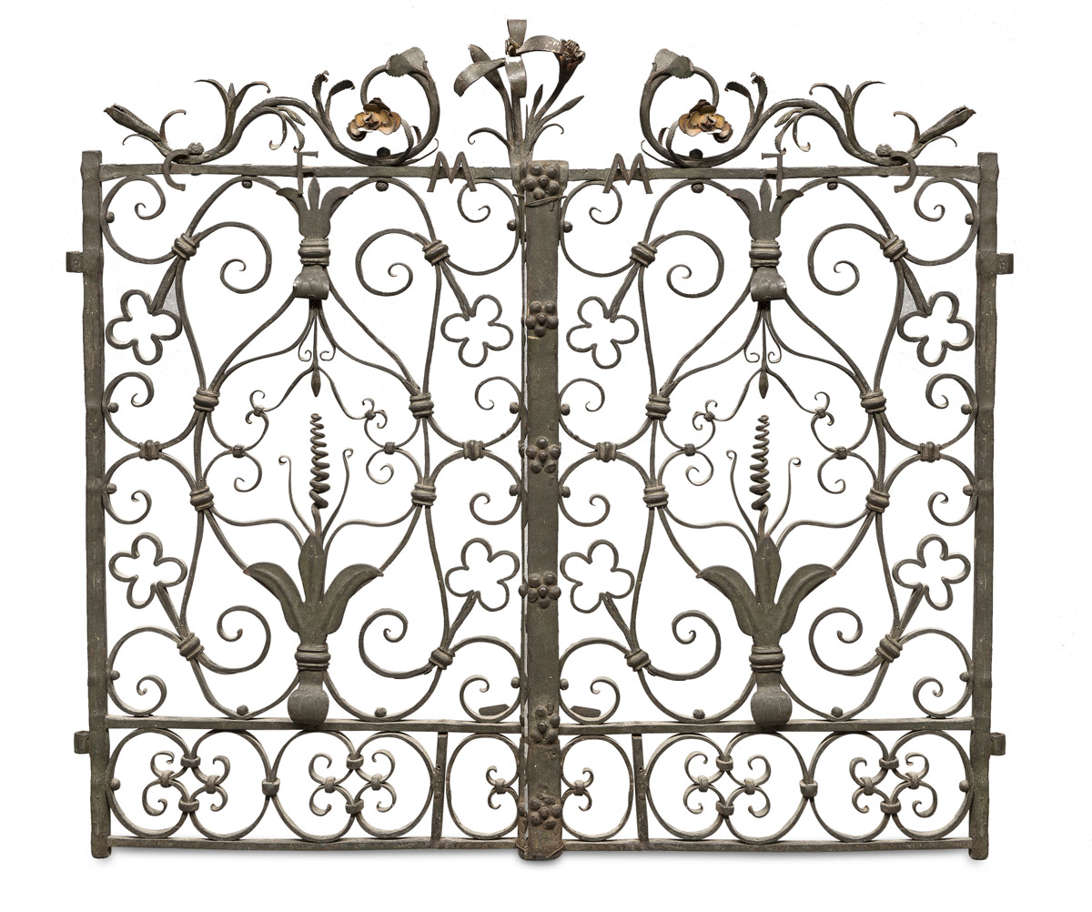 RARE SHUTTER IN WROUGHT IRON - 17TH CENTURY