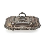 SILVER-PLATED ENTREE DISH - UNITED KINGDOM LATE 19TH CENTURY -