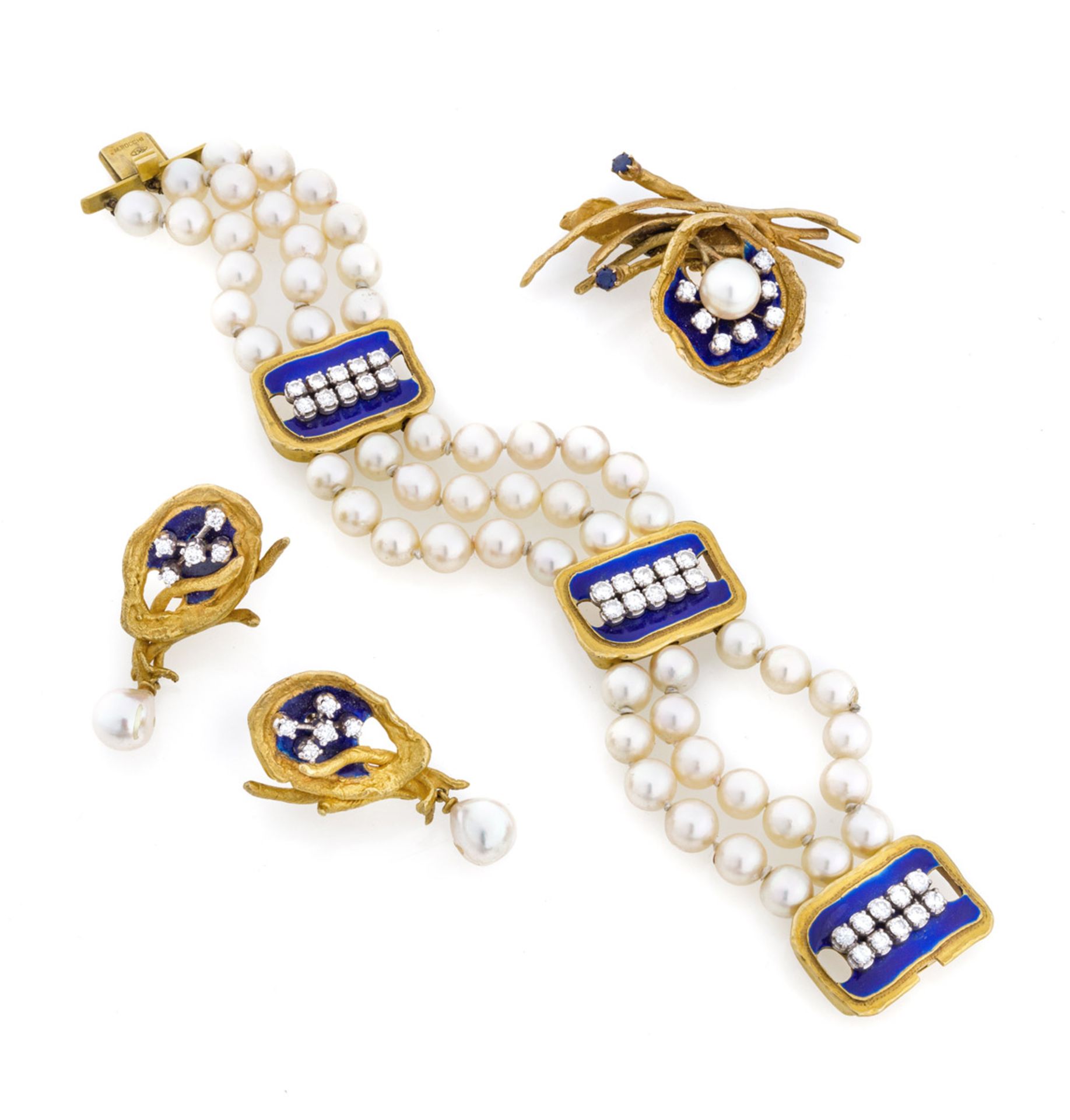 PARURE OF EARRINGS - BRACELET AND BROOCH