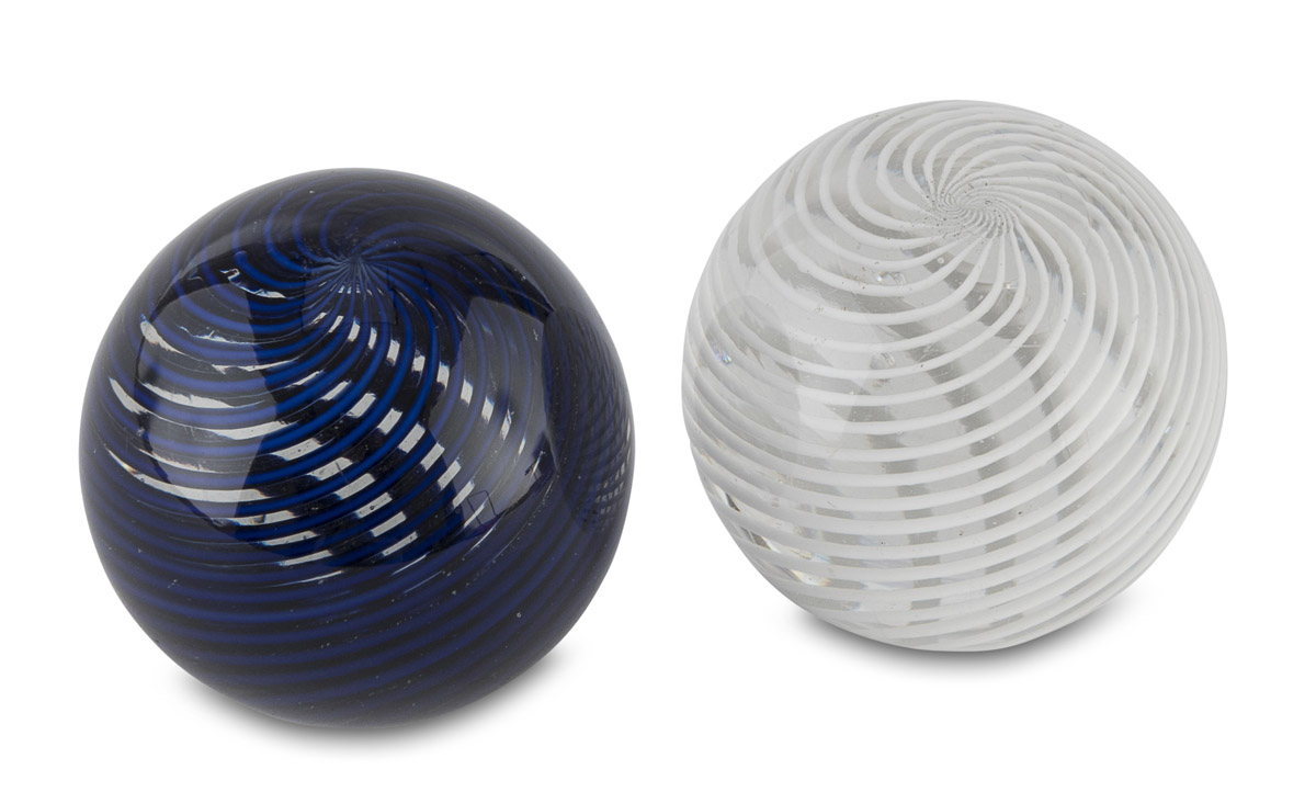 A PAIR OF VENINI GLASS PAPERWEIGHTS, 1960s