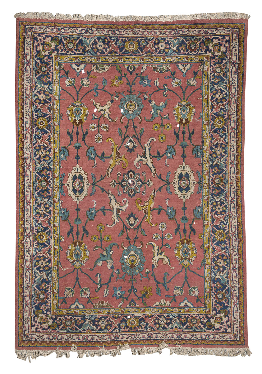 NORTH AFRICAN CARPET EARLY 20TH CENTURY
