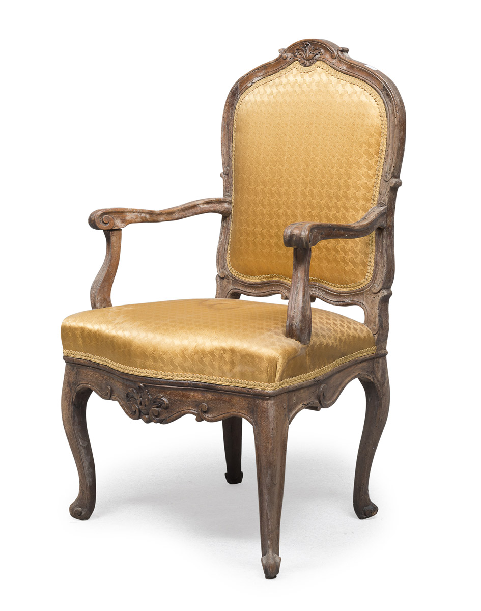 WALNUT ARMCHAIR CENTRAL ITALY 18TH CENTURY