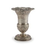 SMALL SILVER VASE LONDON PUNCH 1900