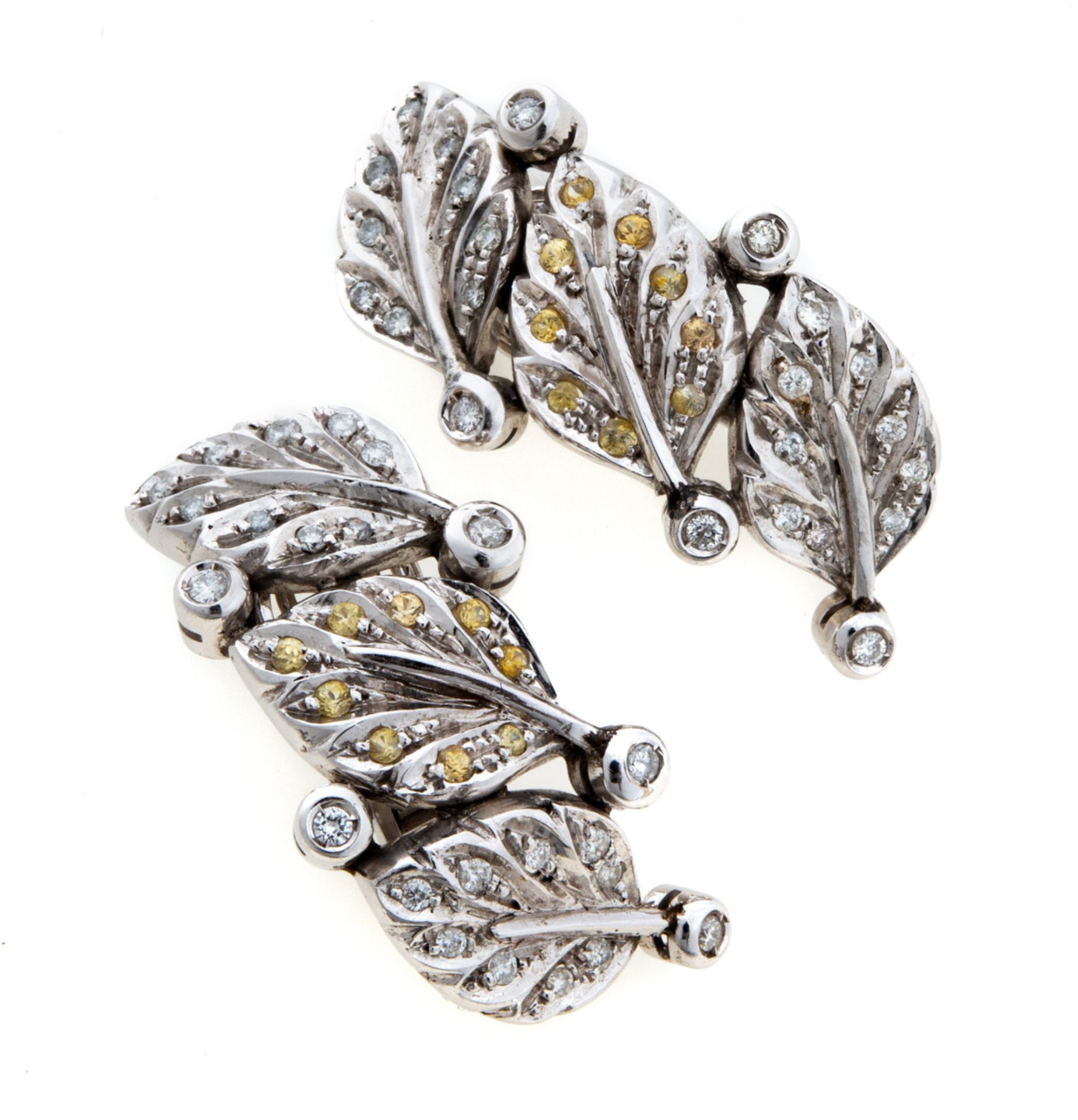 BEAUTIFUL PAIR OF EARRINGS