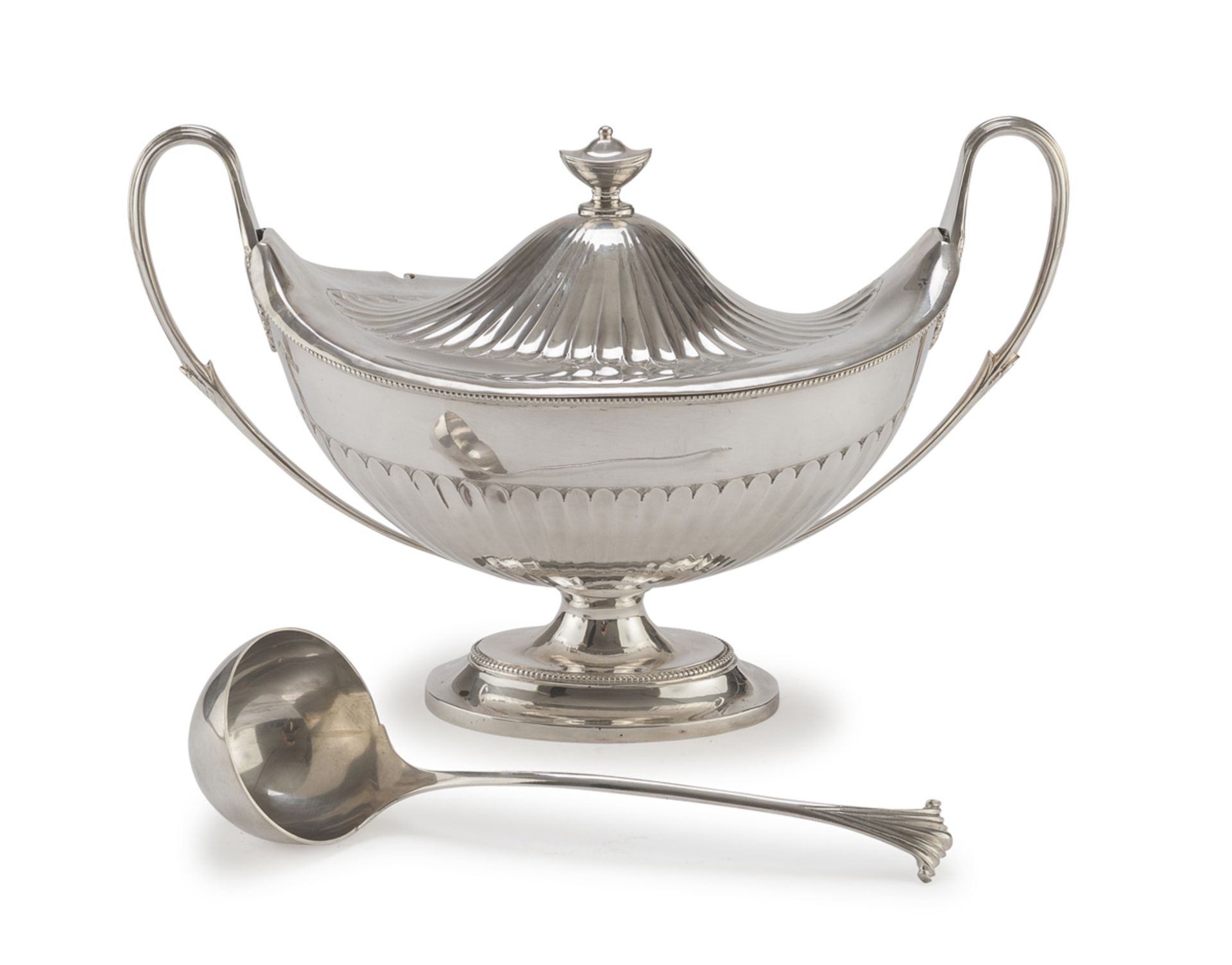 BEAUTIFUL TUREEN WITH LADLE SOTIRIO BULGARI PUNCH LONDON 1993