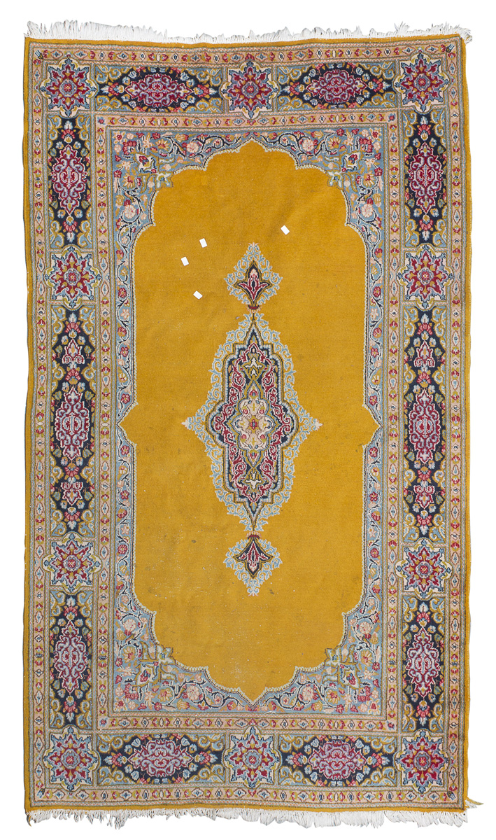 KIRMAN CARPET EARLY 20TH CENTURY