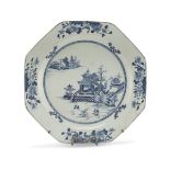 A BIG CHINESE WHITE AND BLUE PORCELAIN DISH 18TH CENTURY