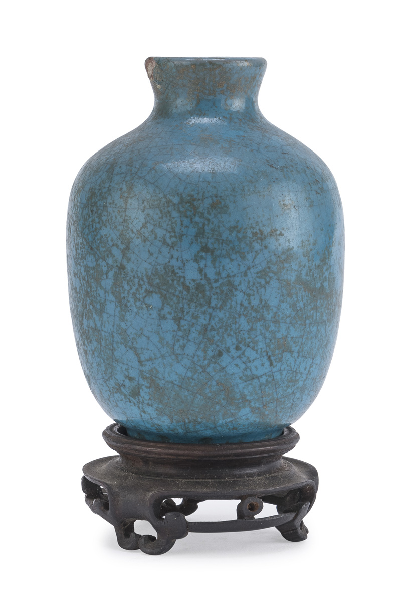 A CHINESE CERAMIC JAR. 19TH CENTURY.