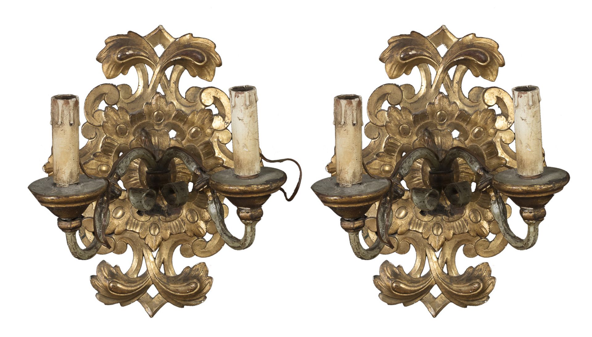 PAIR OF GILTWOOD APPLIQUES LATE 18th CENTURY