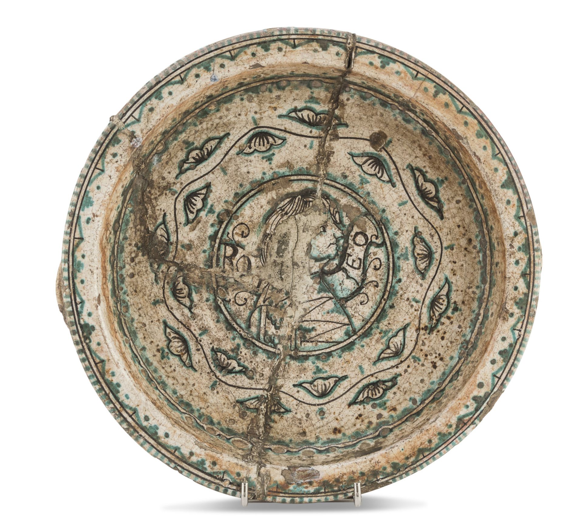 WHITE TWIN-HANDLED MAJOLICA PLATE ORVIETO 19th CENTURY