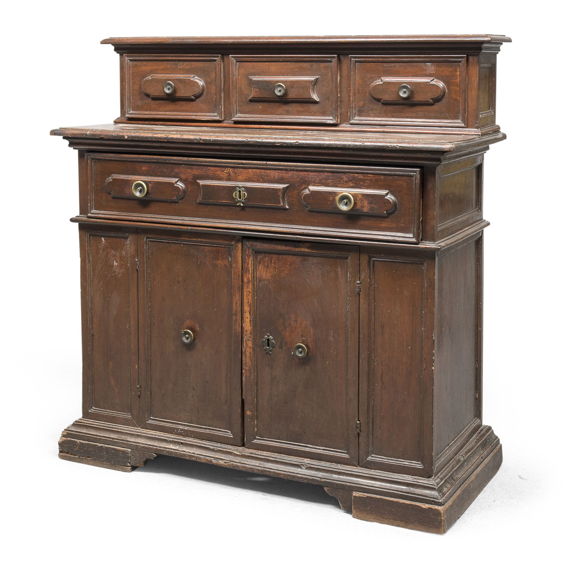 RARE SIDEBOARD WITH HUTCH IN WALNUT CENTRAL ITALY 17th CENTURY