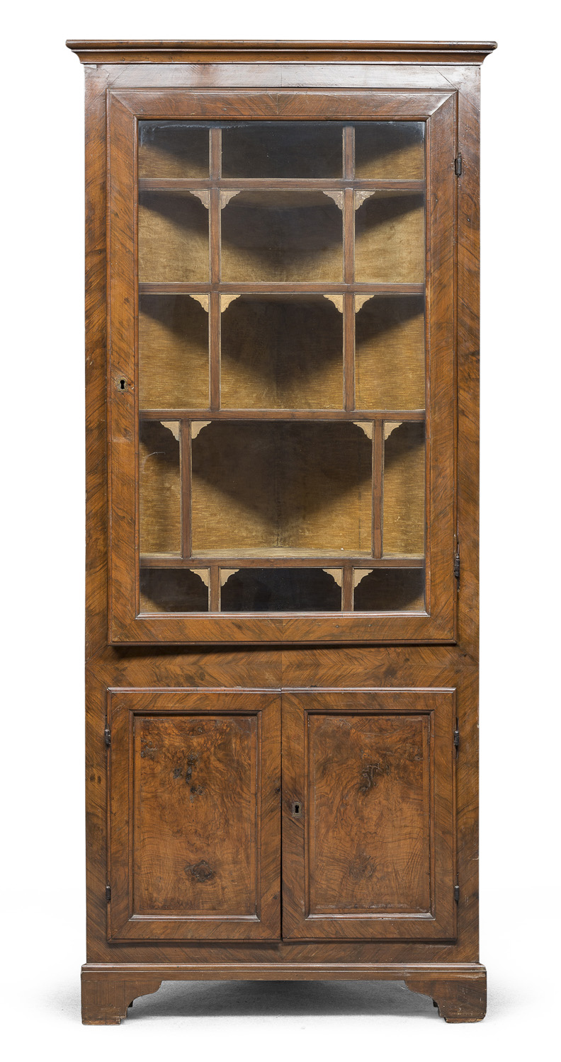 BEAUTIFUL VIOLET EBONY CORNER CUPBOARD CENTRAL ITALY 18th CENTURY