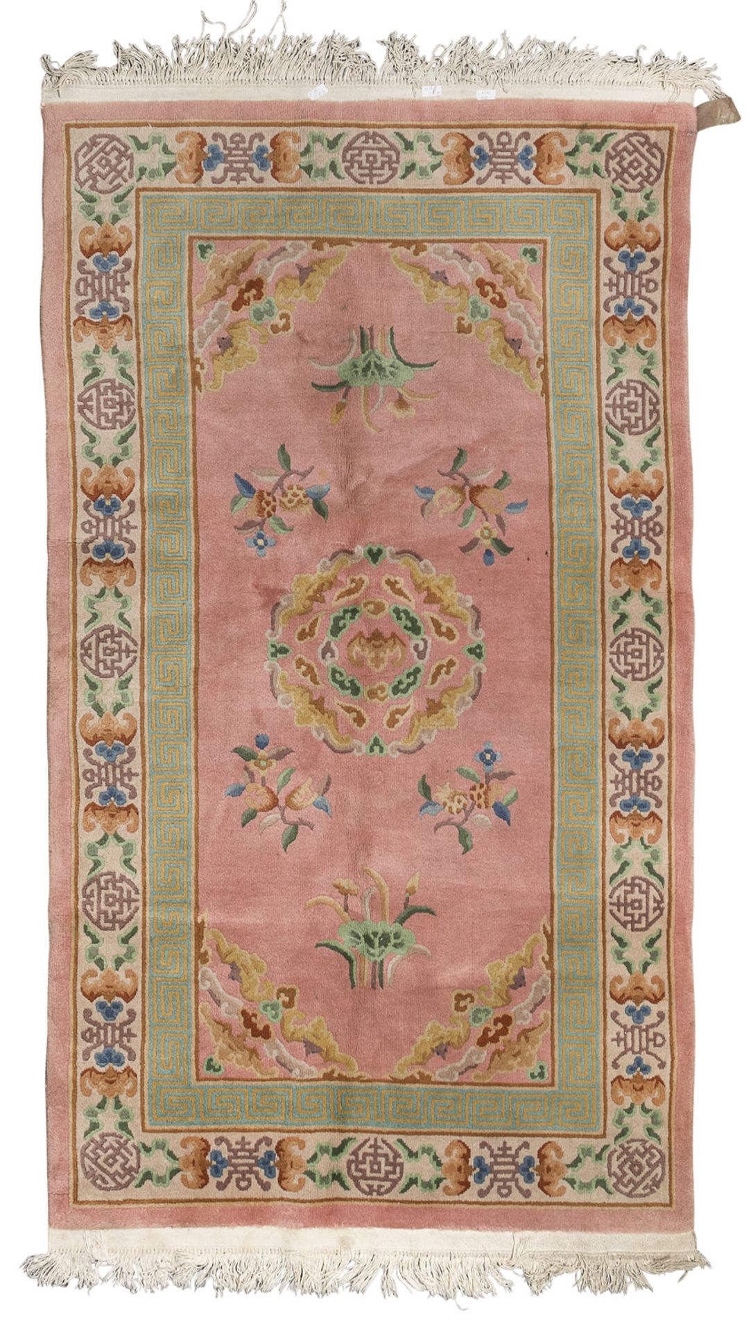 CHINESE CARPET TIEN-TSIN MID-20TH CENTURY