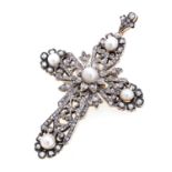 WHITE GOLD PENDANT WITH DIAMONDS AND PEARLS