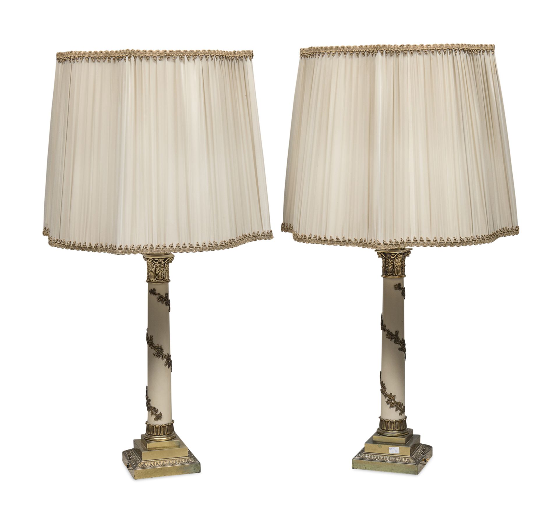 PAIR OF LAMPS IN MARBLE AND BRONZE 20TH CENTURY