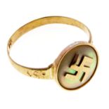 3RD REICH GOLD RING IN GOLD WITH MOTHER OF PEARL