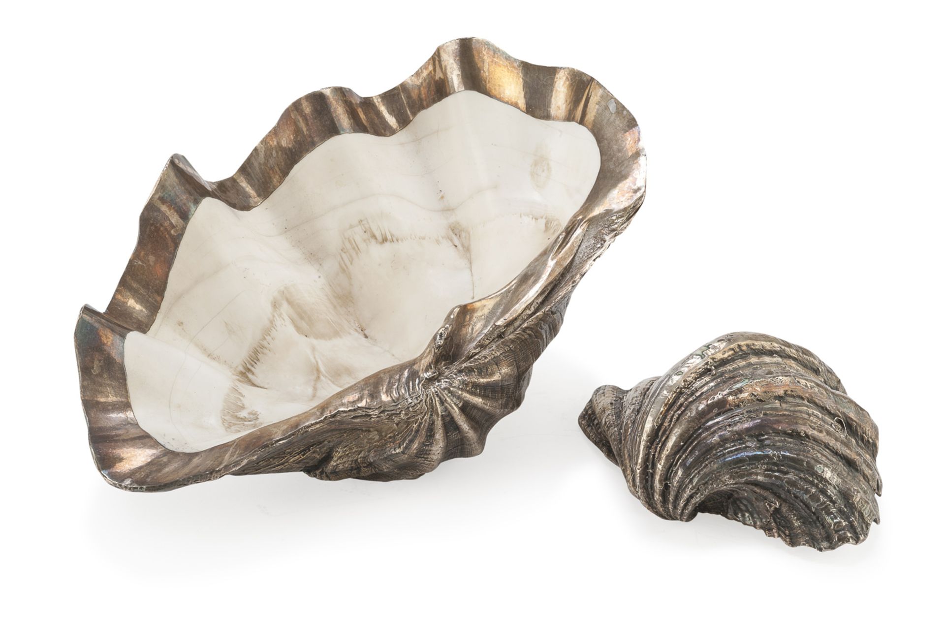TWO SILVER-PLATED SHELLS 20TH CENTURY