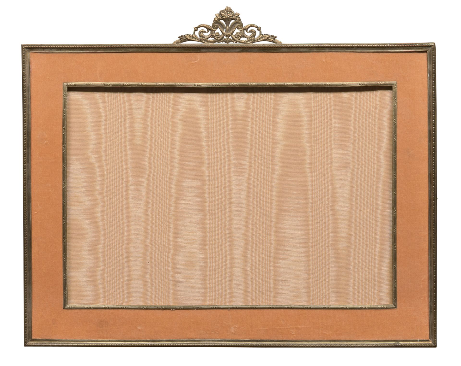 PHOTO FRAME IN SATIN COVERED WOOD 20TH CENTURY