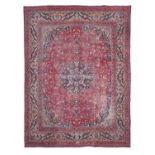 RARE PERSIAN KAZVIN RUG EARLY 20TH CENTURY