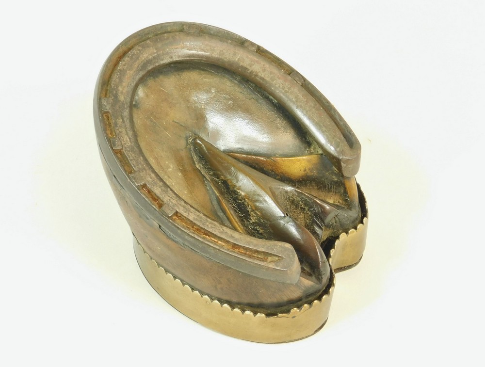 TABLE SNUFF BOX. - Image 2 of 2