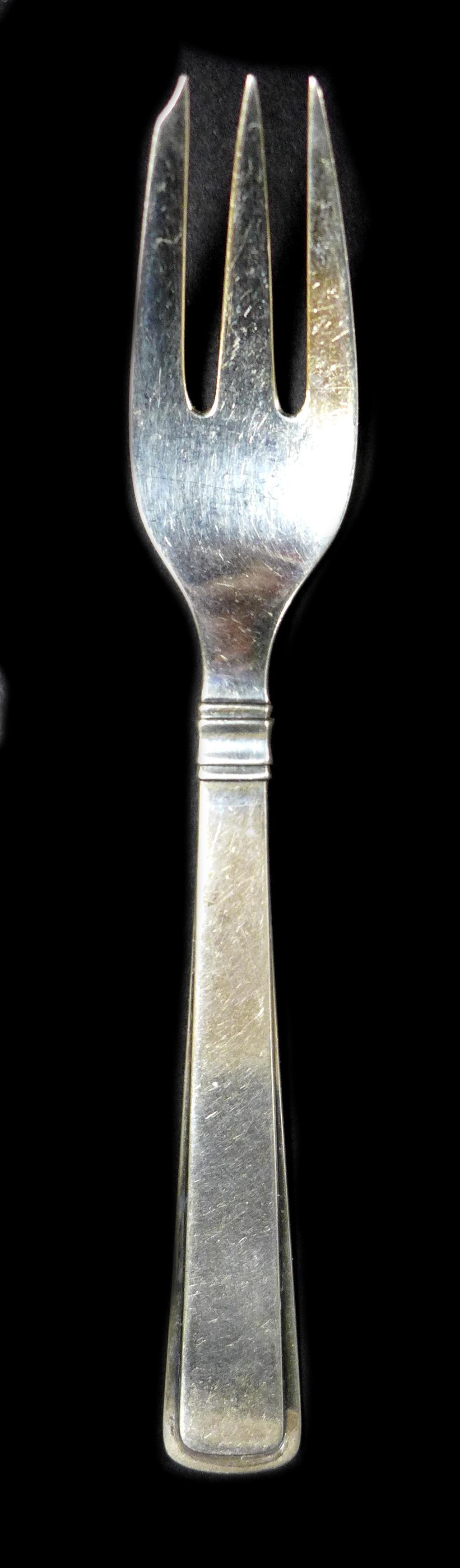 Two sets of Danish silver cake forks, comprising a set of eight by Carl M. Cohr, Johannes - Image 4 of 5