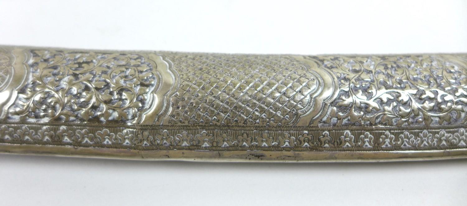 A 19th century white metal and horn handled sword, likely an Indonesian parang or pedang, with - Image 8 of 8