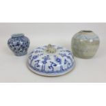 Three Chinese blue and white ceramics, comprising a 19th century porcelain circular lid with a Fo