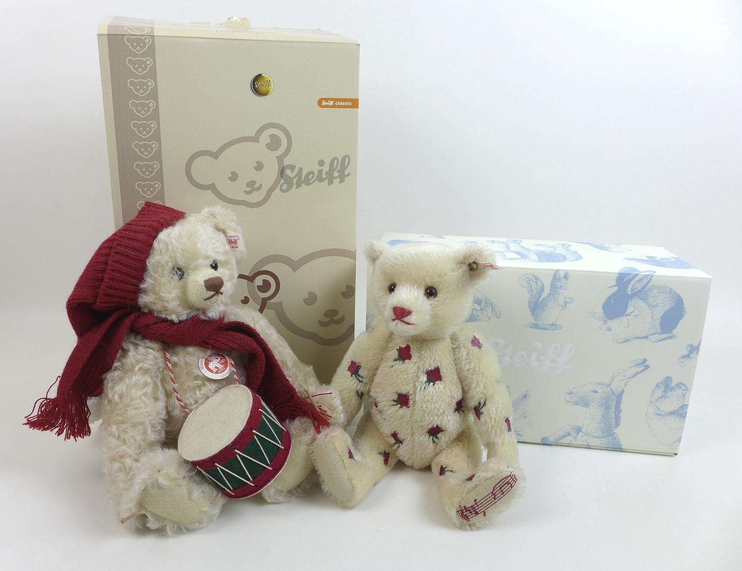 Two limited edition Steiff musical teddy bears, "Jerusalem" bear, edition 771/2000, blond with