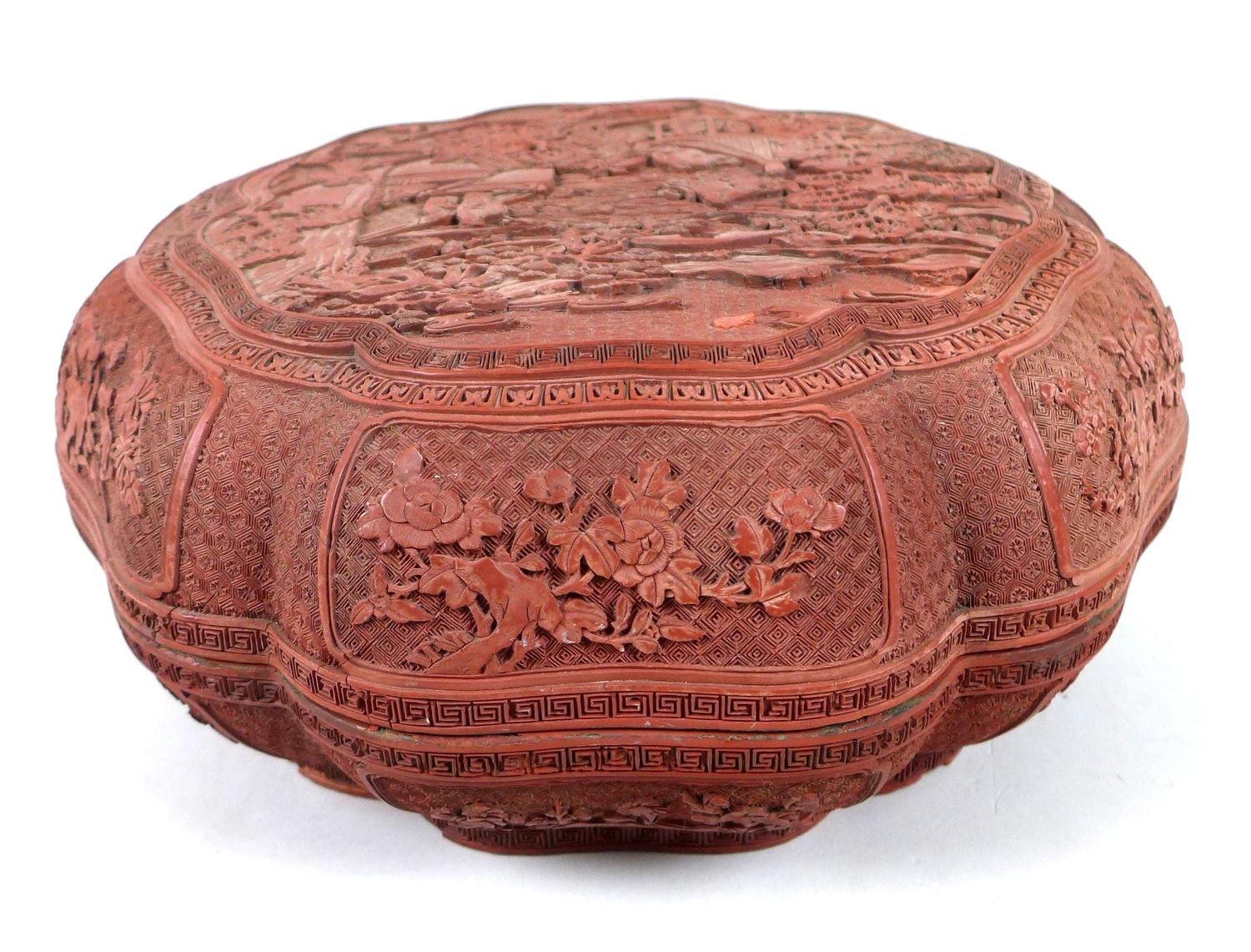 A Chinese early 20th century large box and cover, made to resemble cinnabar lacquer, of six lobed - Image 4 of 6