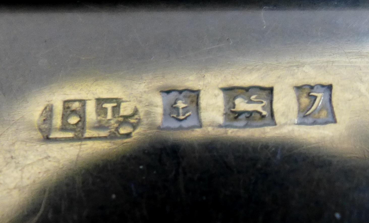 A pair of Elizabeth II silver butter dishes with matching butter knives, of oval form with with twin - Image 13 of 13