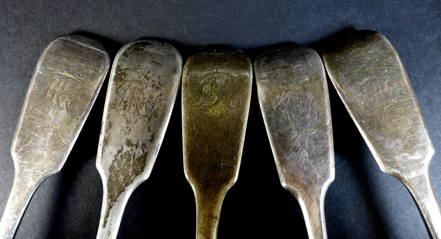 A group of five George IV and later silver table spoons, comprising one George IV, Adey Bellamy - Image 4 of 4