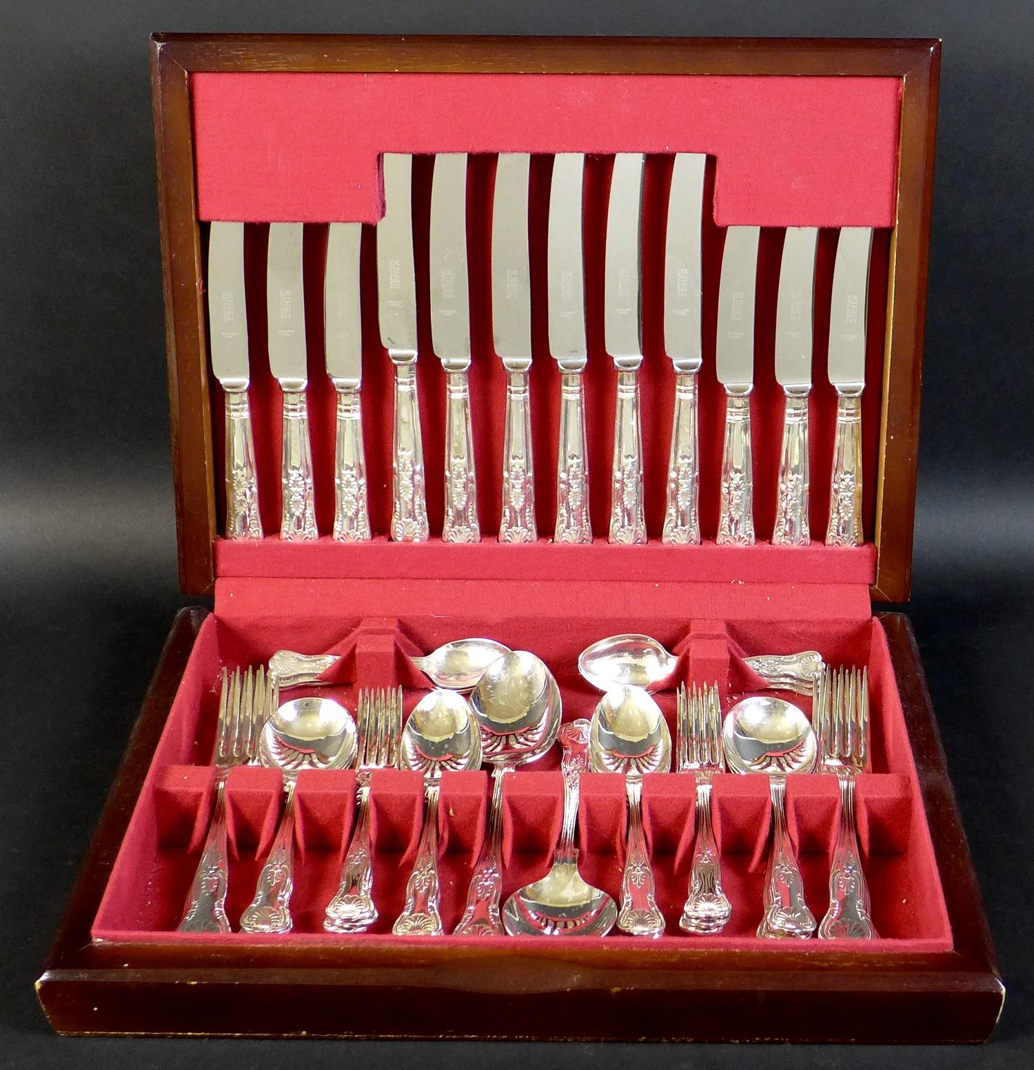 A modern canteen of silver plated cutlery, Kings Pattern, six place settings, 44 pieces total, two - Image 2 of 7