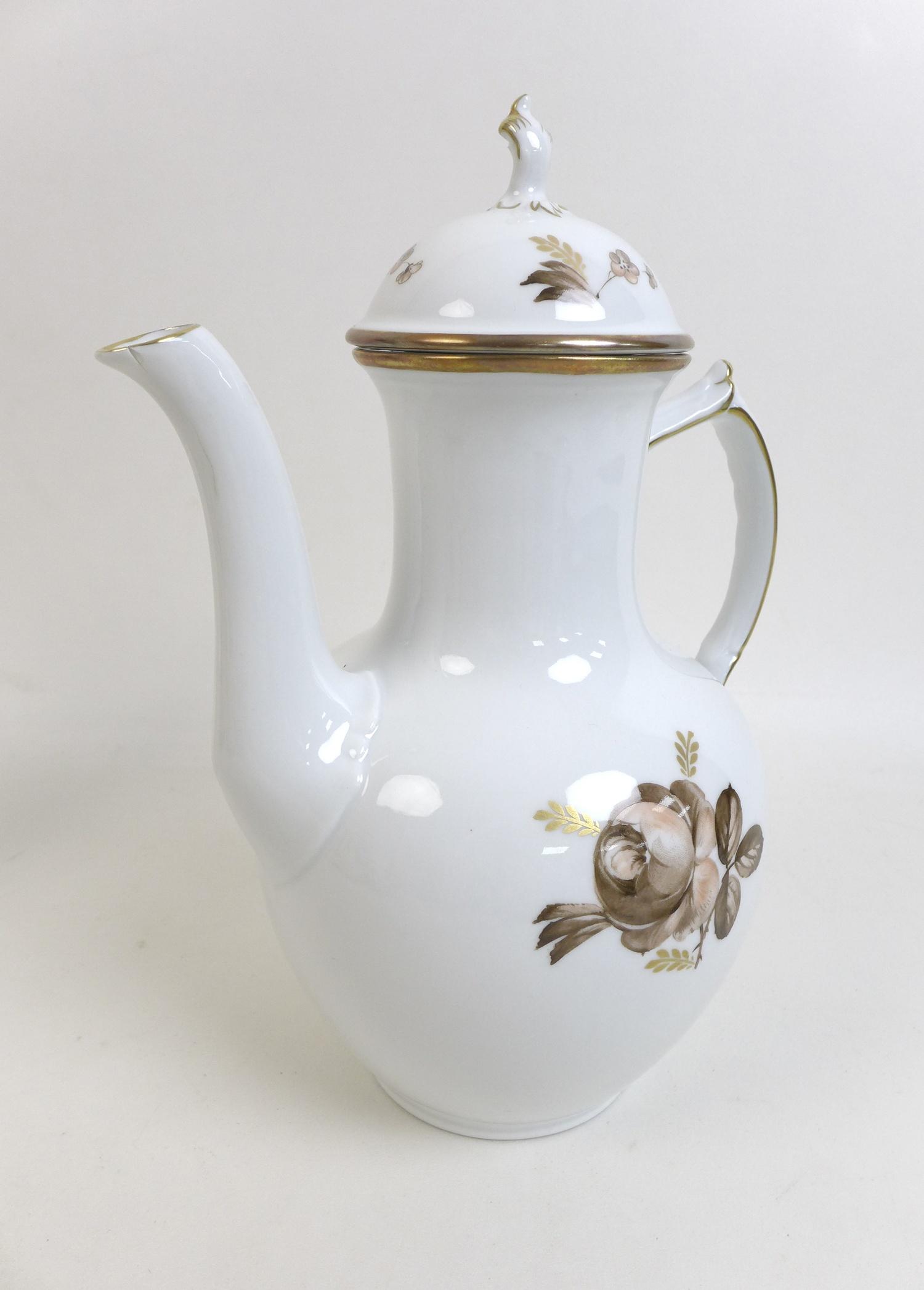 A Royal Copenhagen Brown Rose 688 pattern part coffee set, comprising a coffee pot, tea pot, a sugar - Image 5 of 9