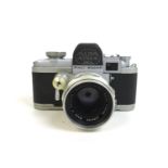 A vintage Alpa Alnea Model 7 camera, serial No 30648 fitted with Schneider Alpa - Xenon 1:1,9/50