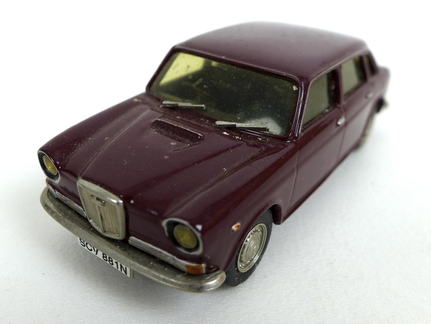 Four 1/43 scale die cast model classic cars, comprising a Gems & Cobwebs 1961-1966 Jaguar Mk. X in - Image 7 of 23