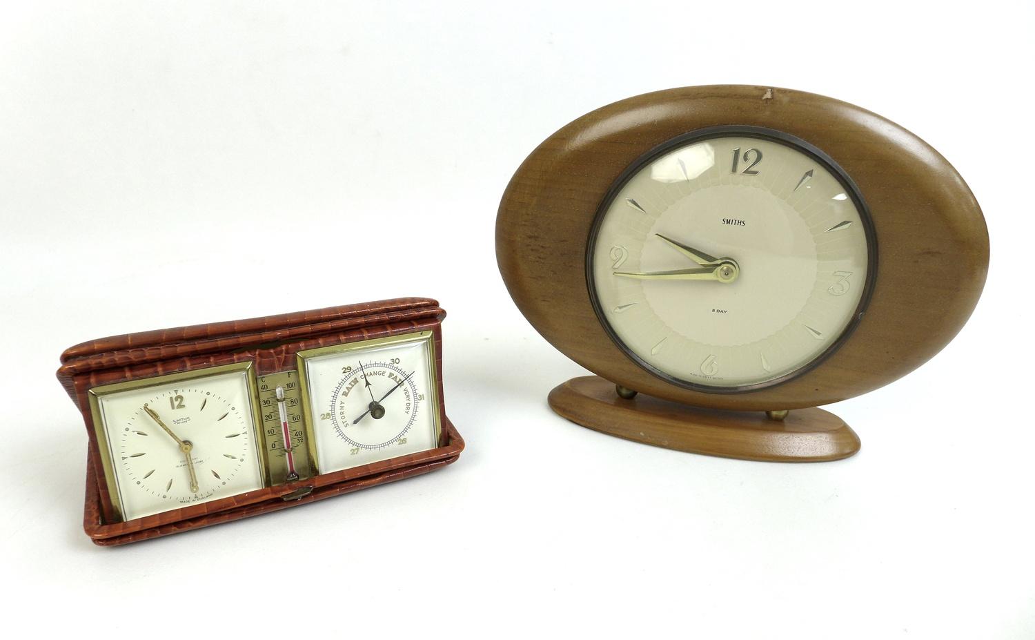 A group of over fifty collectables, including a Smiths eight day floating balance mantel clock - Image 3 of 7