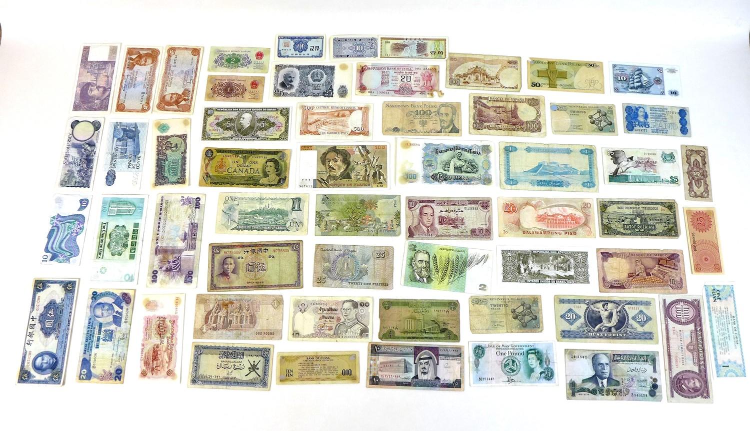 A collection of 135 international bank notes, including, China, Poland Sweden, Cuba, Indonesia, - Image 2 of 5