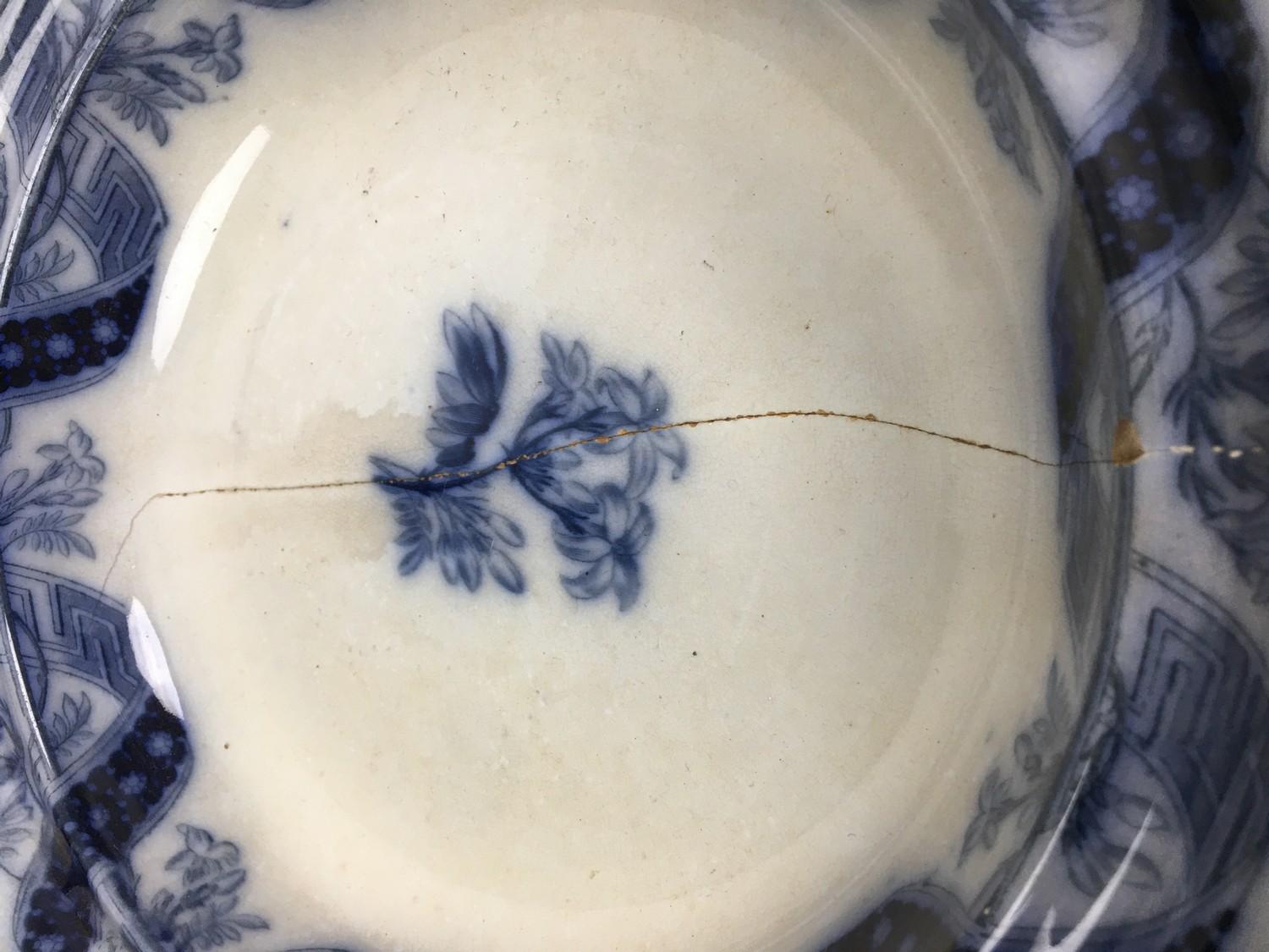 A Copeland late Spode part dinner service, mid 19th century, transfer printed in blue and white, - Image 5 of 5