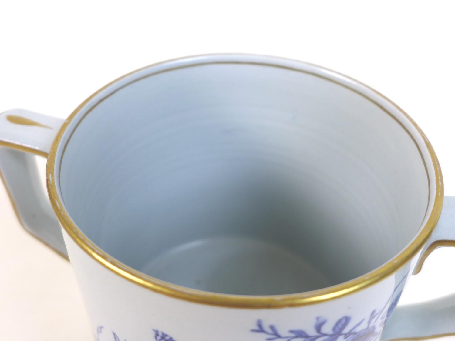 A 20th century Japanese blue and white twin handled tankard, with gilt decoration to rim and - Image 5 of 7