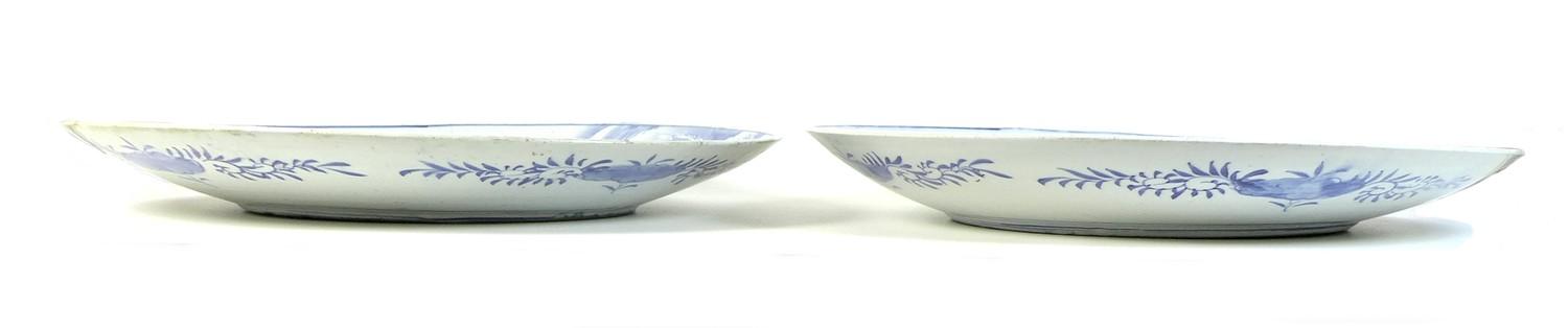A pair of large Chinese Export porcelain 'Dragon' chargers, Qing Dynasty, late 19th / early 20th - Image 36 of 43