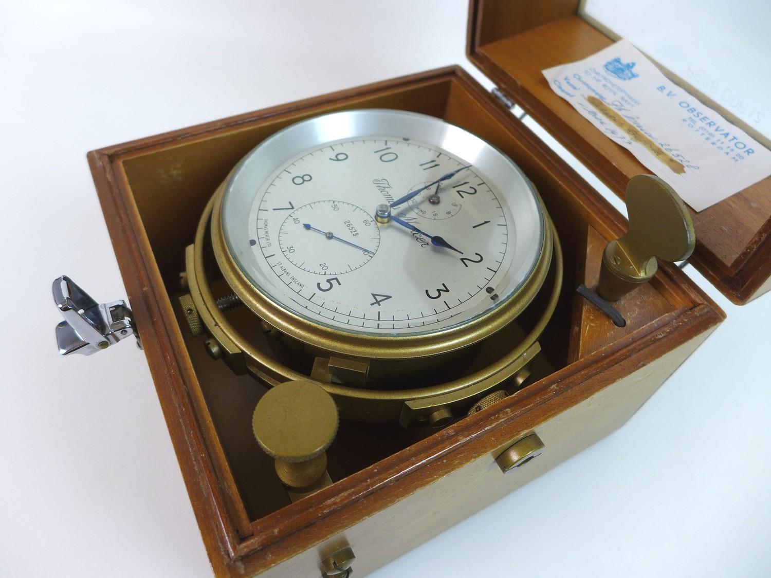 A late 20th century Thomas Mercer marine chronometer, the silvered dial numbered '26528', with two - Image 4 of 10