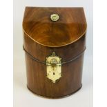 A Georgian mahogany knife box, with bowfront, boxwood inlaid upper rim, brass handles and