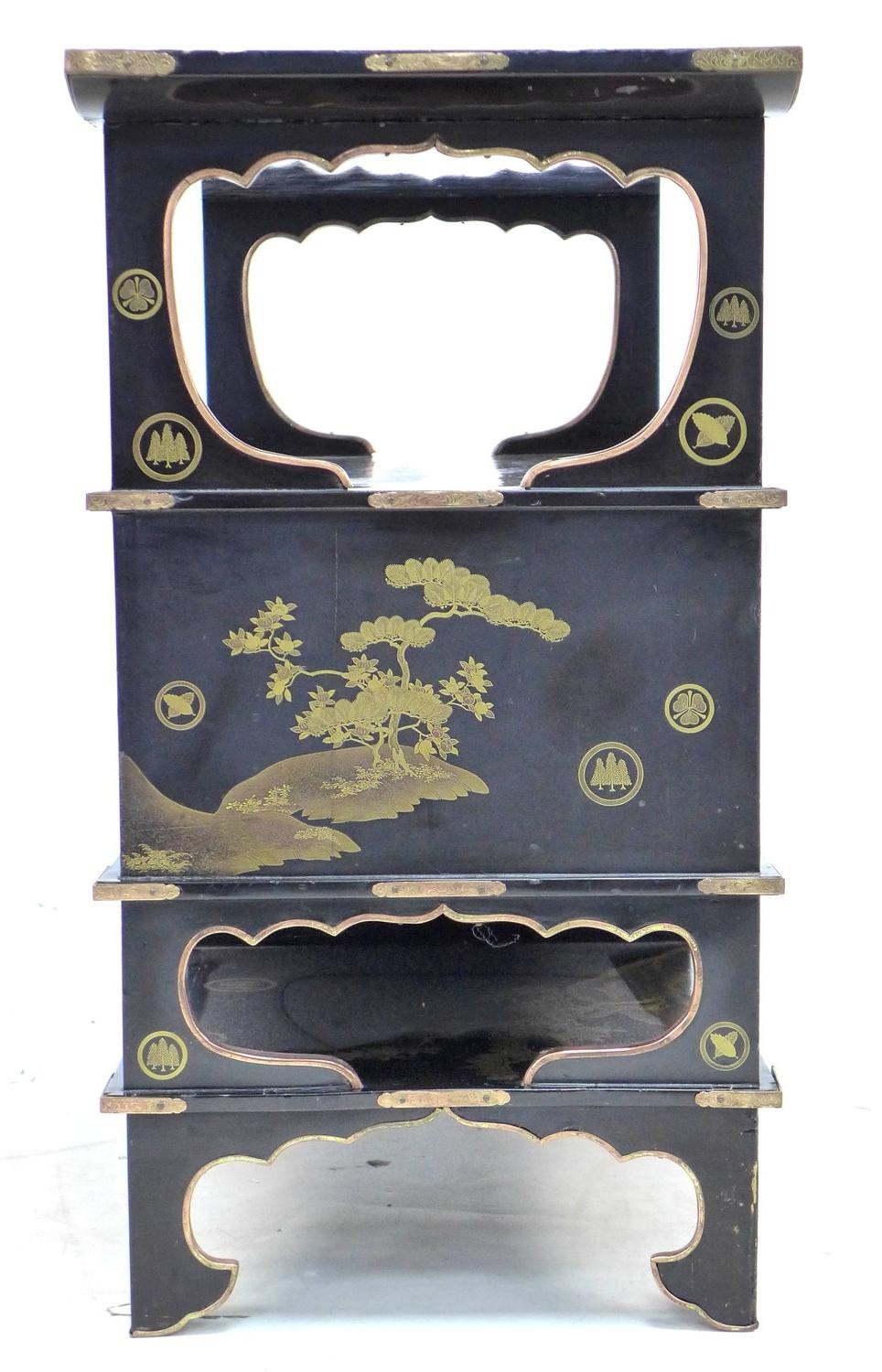 A low Japanese black lacquer shelf unit, Meiji period, with engraved copper mountings, decorated - Image 6 of 9