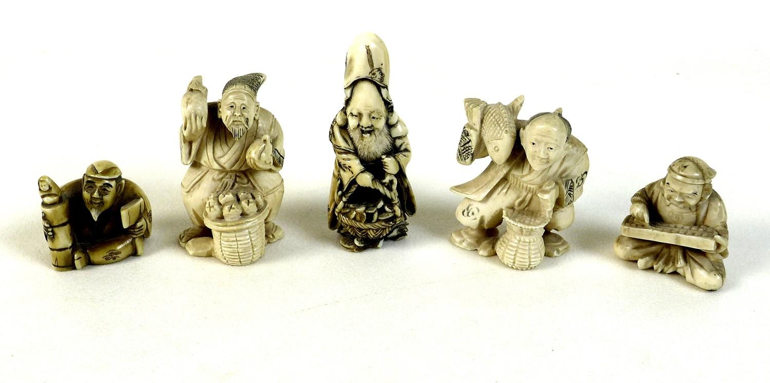 A group of five Japanese ivory katabori netsuke, late 19th and early 20th century, comprising a - Image 2 of 10