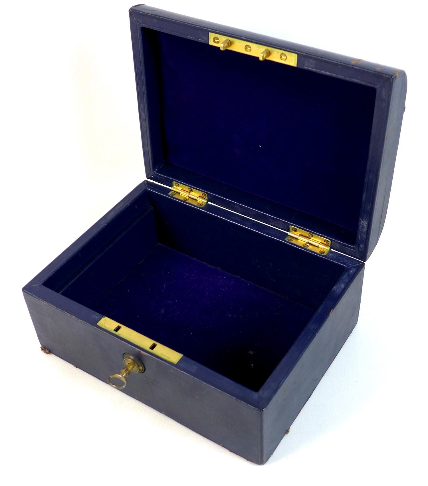 A late Victorian dark blue leather jewellery case, with gilt brass recessed handle with engraved - Image 3 of 11