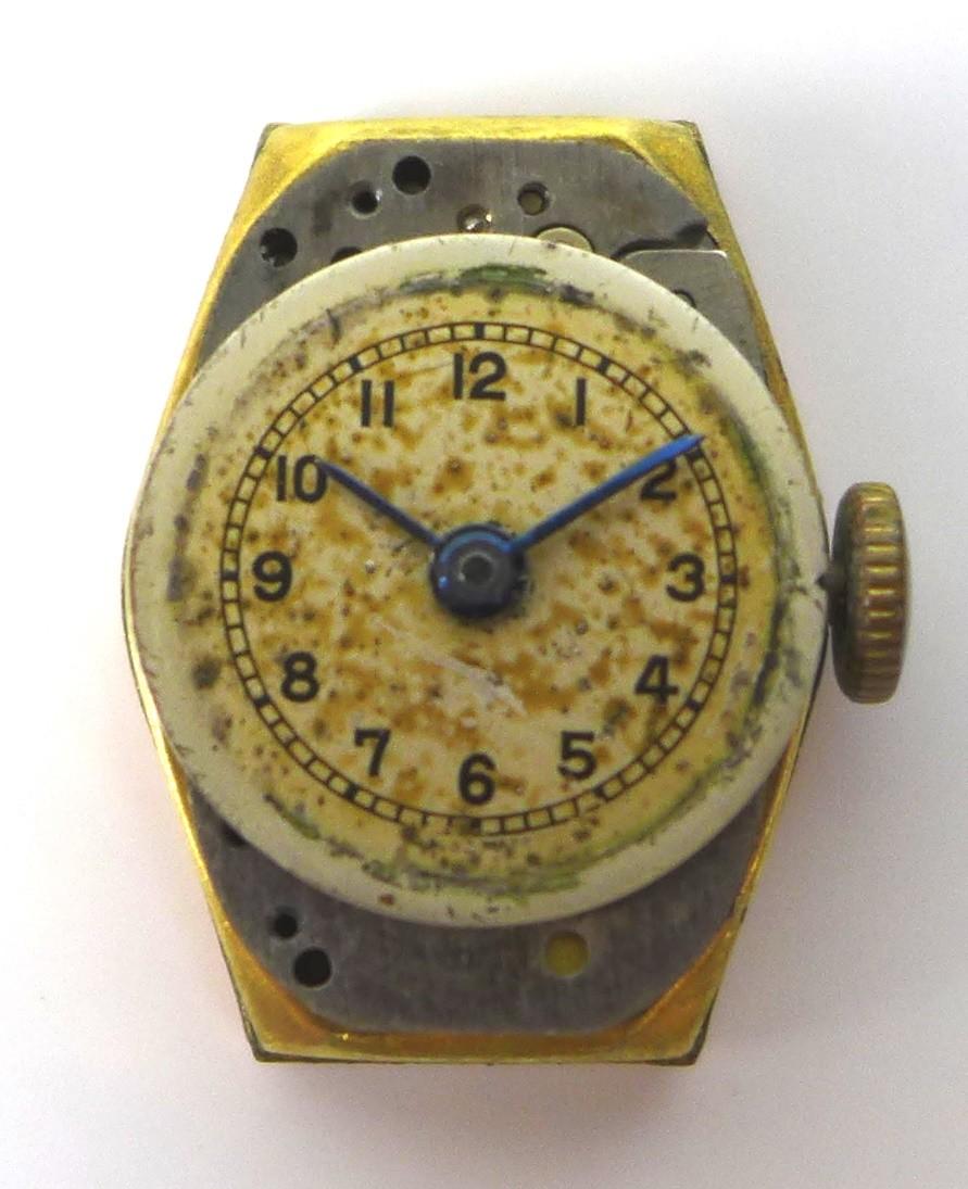 A group of three vintage lady's wristwatches, comprising a 9ct gold cased wristwatch, with - Image 2 of 5